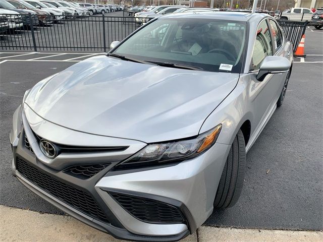 2024 Toyota Camry SE