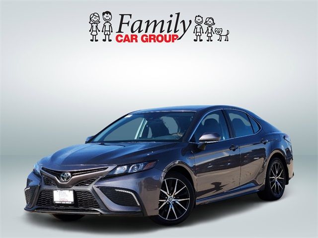 2024 Toyota Camry SE