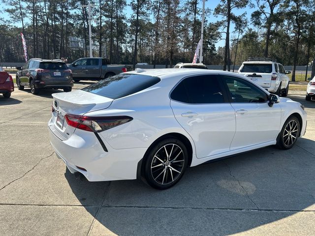 2024 Toyota Camry SE