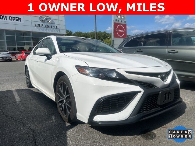 2024 Toyota Camry SE