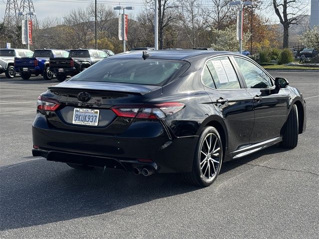 2024 Toyota Camry SE