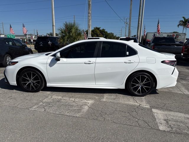 2024 Toyota Camry SE