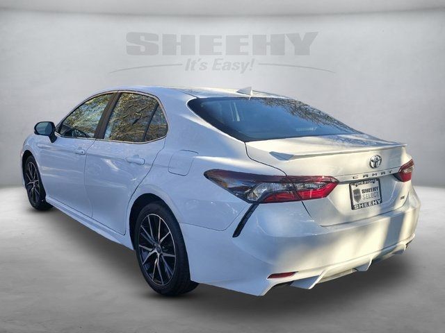 2024 Toyota Camry SE