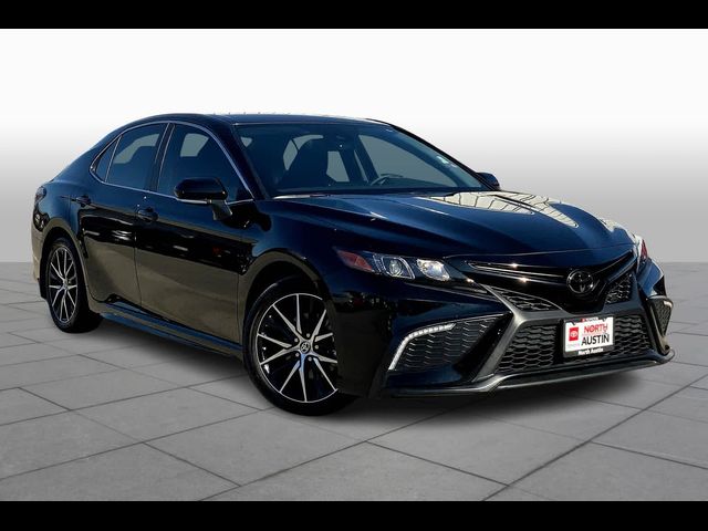 2024 Toyota Camry SE