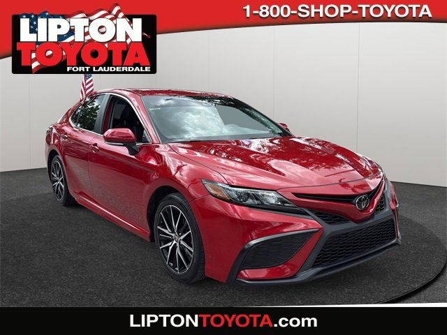 2024 Toyota Camry SE