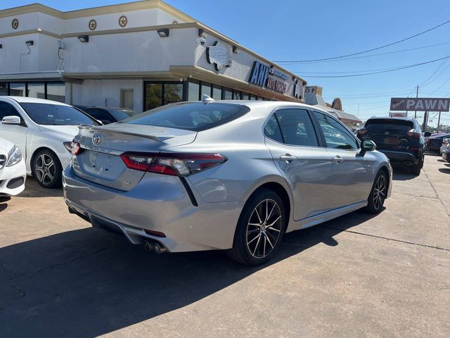 2024 Toyota Camry SE