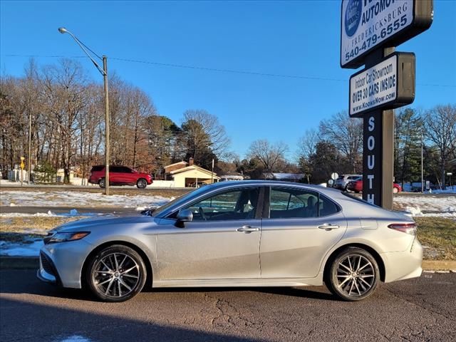 2024 Toyota Camry SE