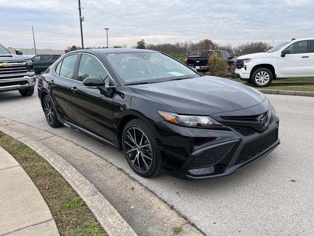 2024 Toyota Camry SE Nightshade