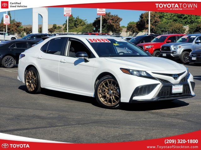 2024 Toyota Camry SE Nightshade