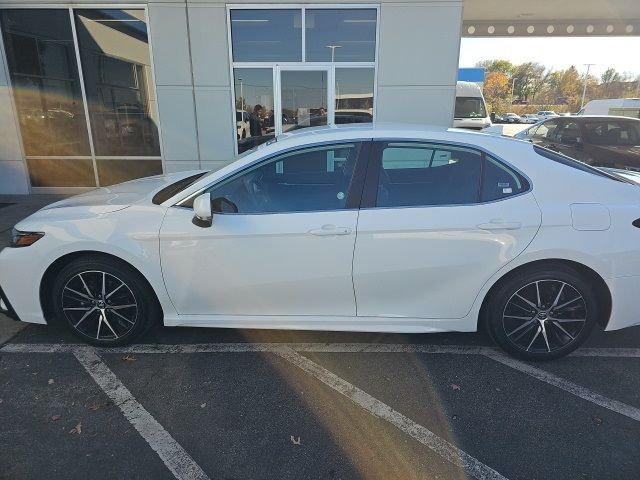 2024 Toyota Camry SE Nightshade