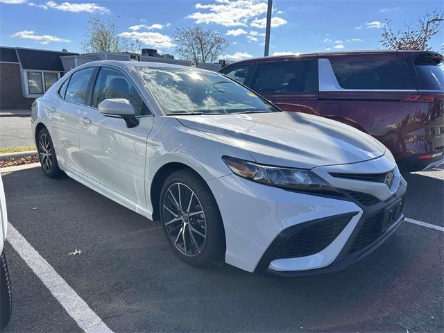 2024 Toyota Camry SE Nightshade