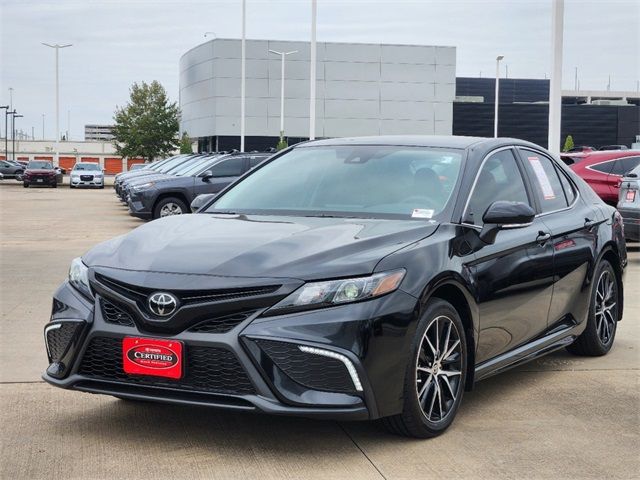 2024 Toyota Camry SE