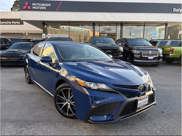 2024 Toyota Camry SE