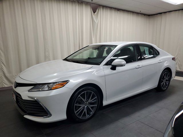 2024 Toyota Camry Hybrid XLE