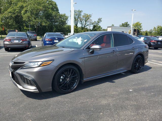 2024 Toyota Camry Hybrid XSE