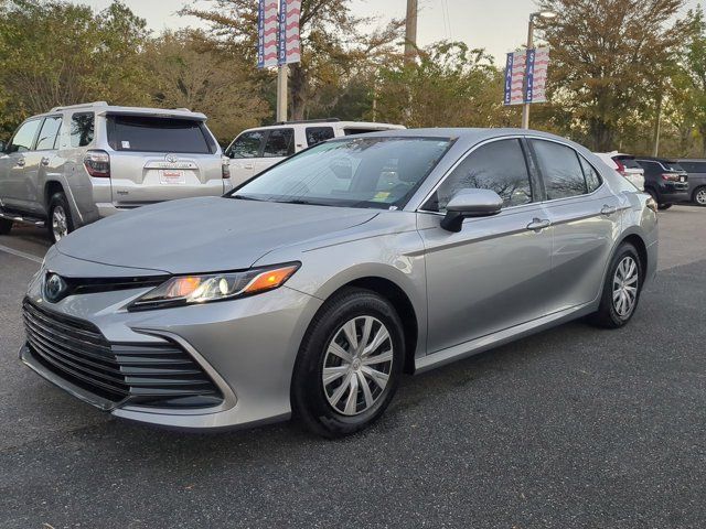 2024 Toyota Camry Hybrid LE