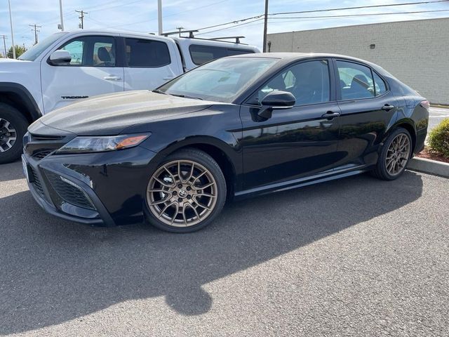 2024 Toyota Camry Hybrid SE Nightshade