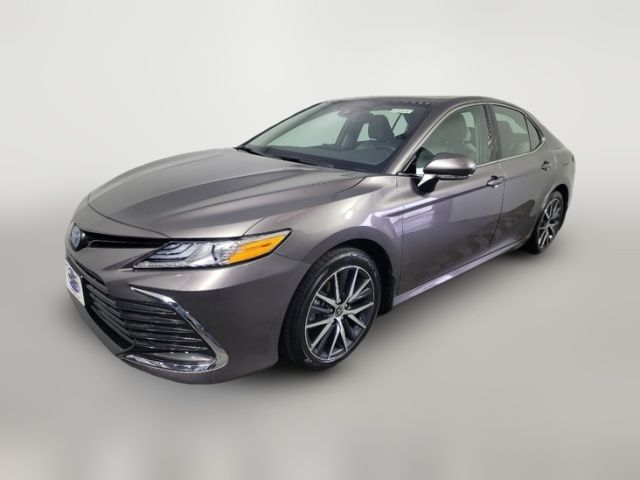 2024 Toyota Camry Hybrid XLE
