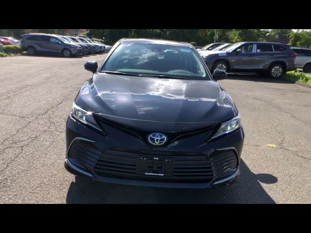 2024 Toyota Camry Hybrid LE