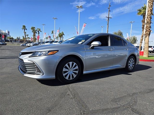 2024 Toyota Camry Hybrid LE