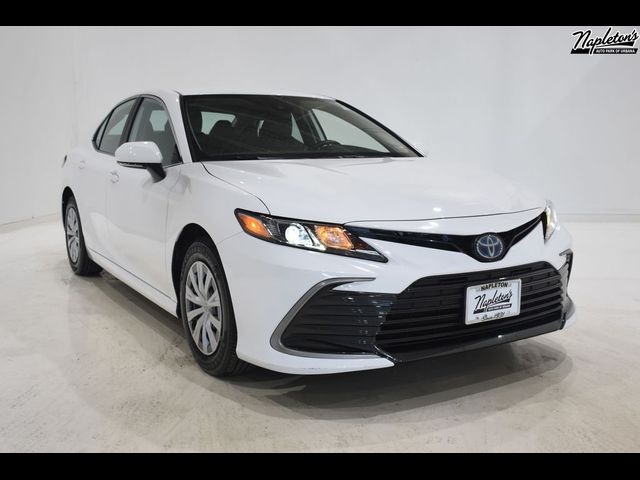 2024 Toyota Camry Hybrid LE