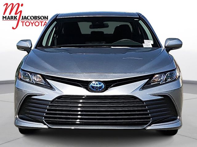 2024 Toyota Camry Hybrid LE