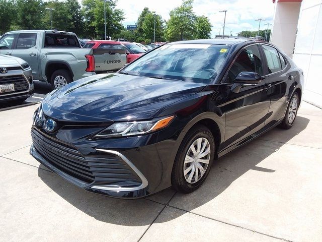 2024 Toyota Camry Hybrid LE