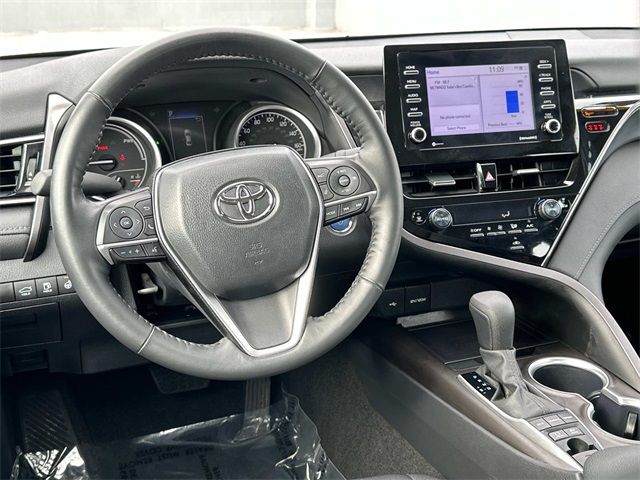 2024 Toyota Camry Hybrid LE