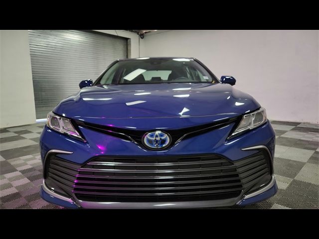 2024 Toyota Camry Hybrid LE