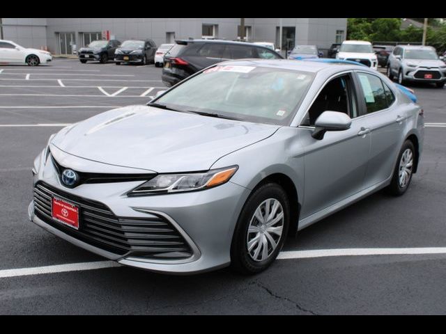 2024 Toyota Camry Hybrid LE