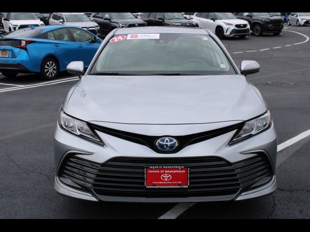 2024 Toyota Camry Hybrid LE