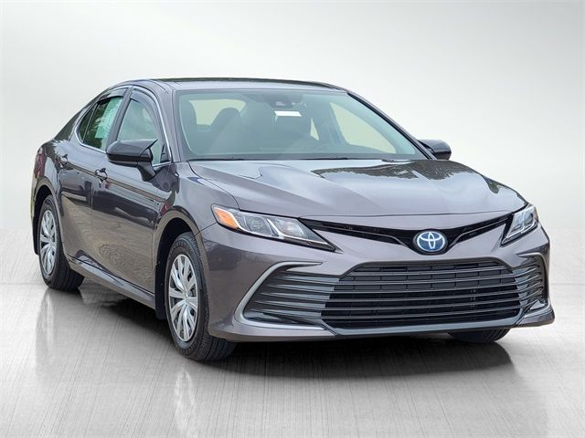 2024 Toyota Camry Hybrid LE