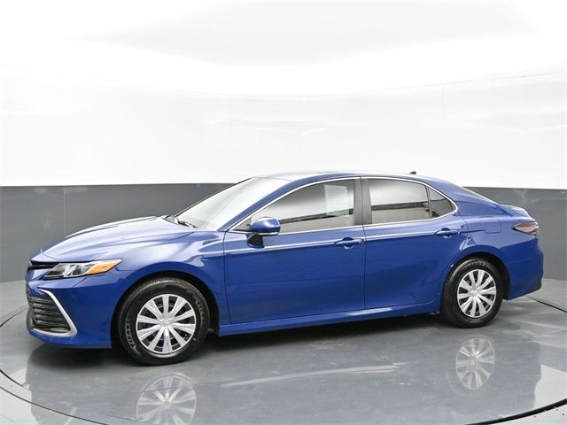 2024 Toyota Camry Hybrid LE