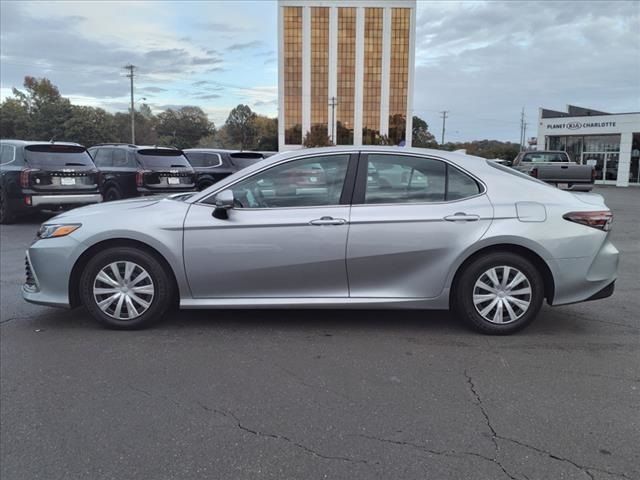 2024 Toyota Camry Hybrid LE