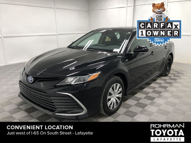 2024 Toyota Camry Hybrid LE