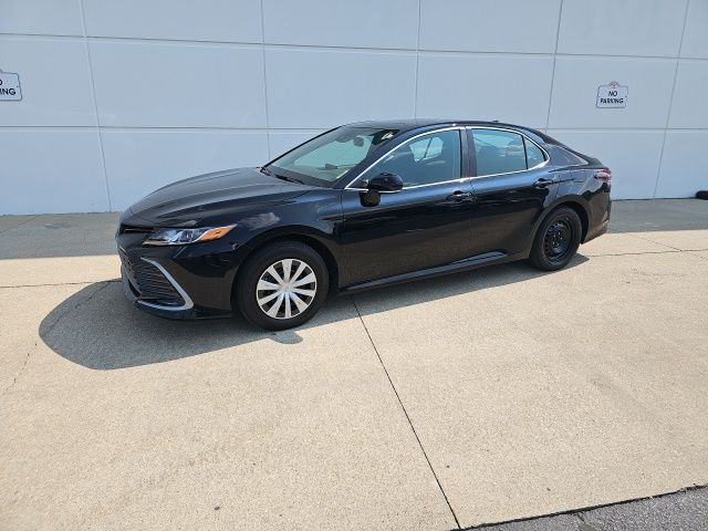 2024 Toyota Camry Hybrid LE