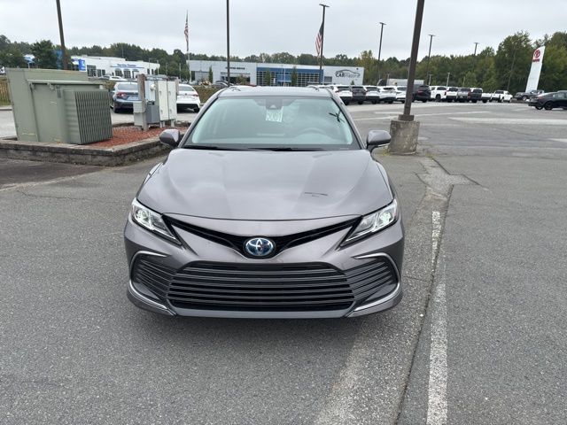 2024 Toyota Camry Hybrid LE