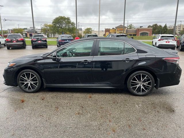 2024 Toyota Camry Hybrid SE