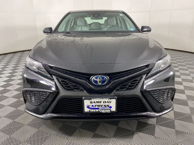 2024 Toyota Camry Hybrid SE