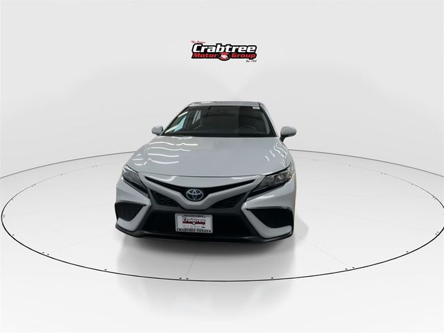 2024 Toyota Camry Hybrid SE