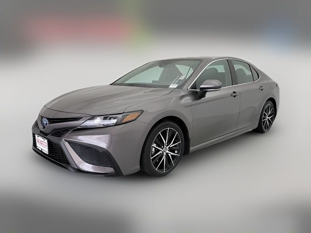 2024 Toyota Camry Hybrid SE