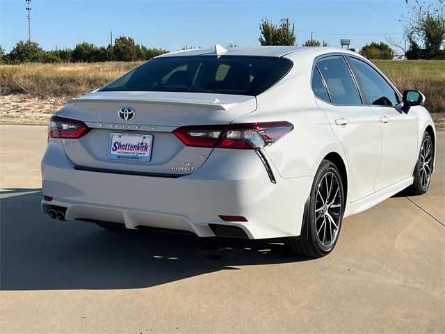 2024 Toyota Camry Hybrid SE