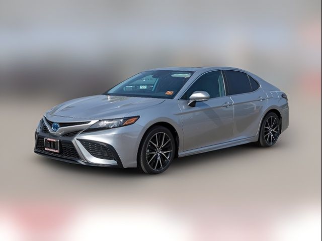 2024 Toyota Camry Hybrid SE