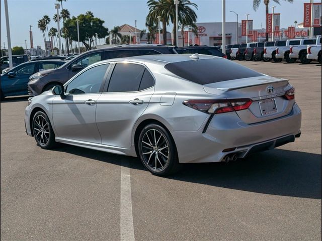 2024 Toyota Camry Hybrid SE