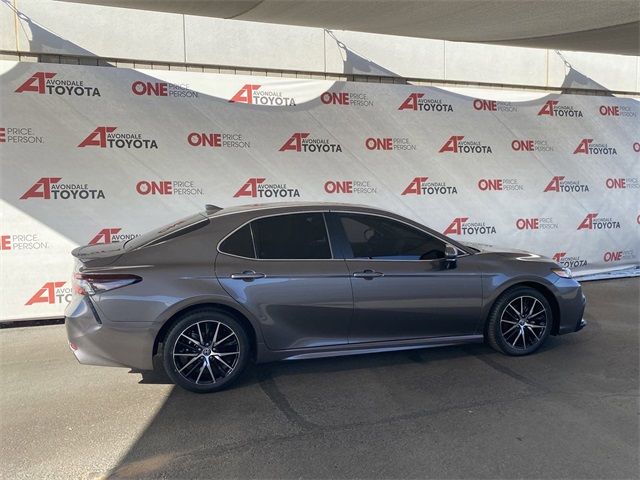 2024 Toyota Camry Hybrid SE