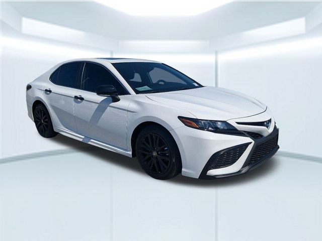 2024 Toyota Camry Hybrid SE