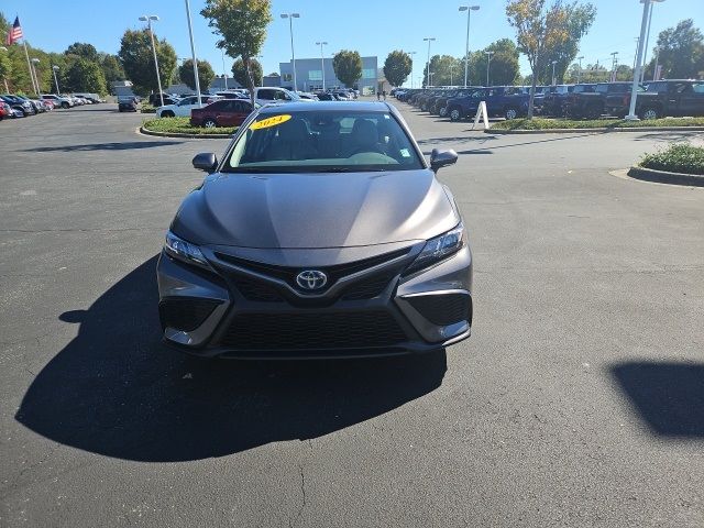 2024 Toyota Camry Hybrid SE