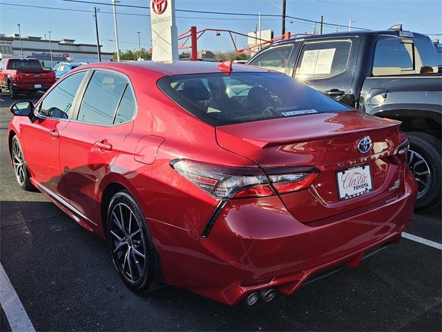 2024 Toyota Camry Hybrid SE