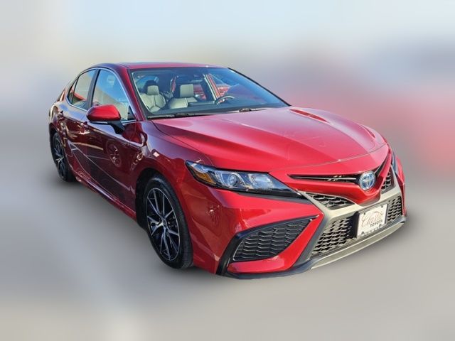 2024 Toyota Camry Hybrid SE