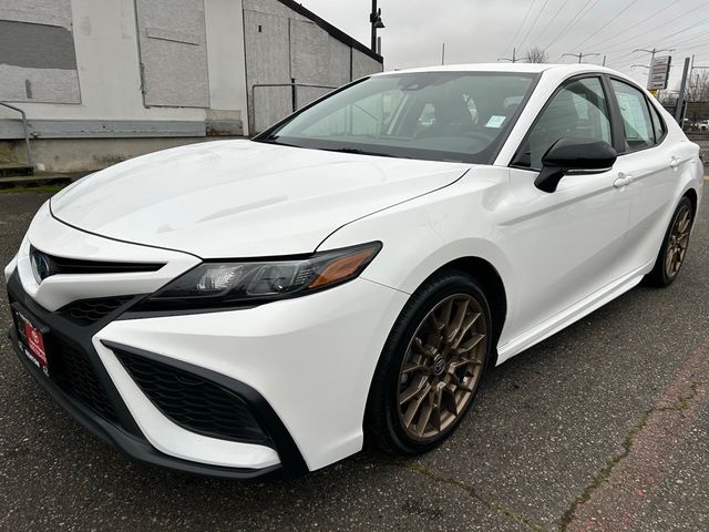 2024 Toyota Camry Hybrid SE Nightshade